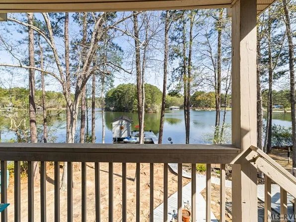 350 Country Club Dr, Gasburg, VA 23857