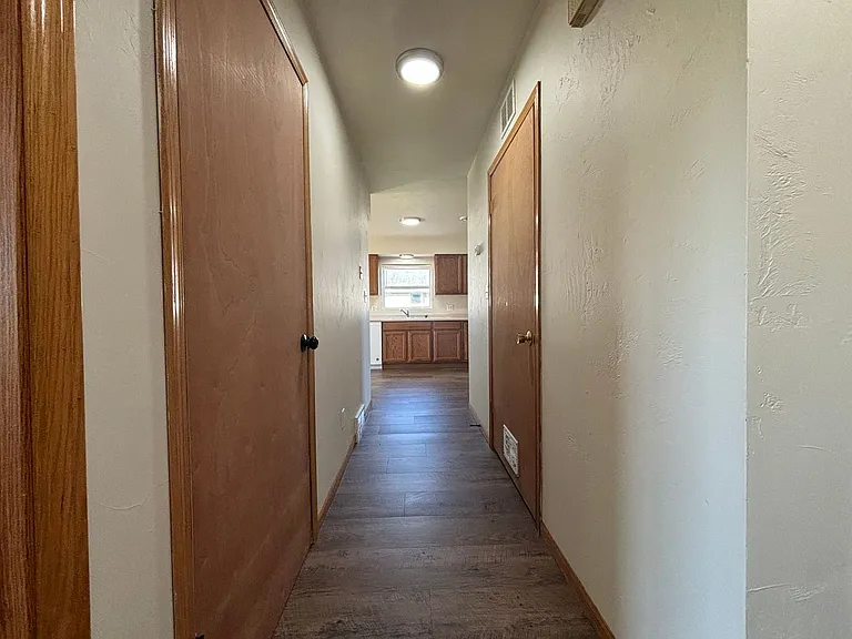 416 Pecor St — Photo 11