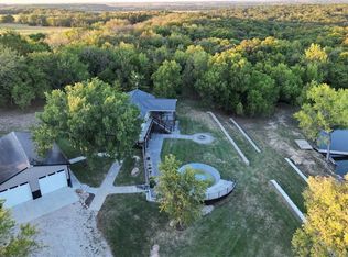 435 Kingman Rd, Quenemo, KS 66528