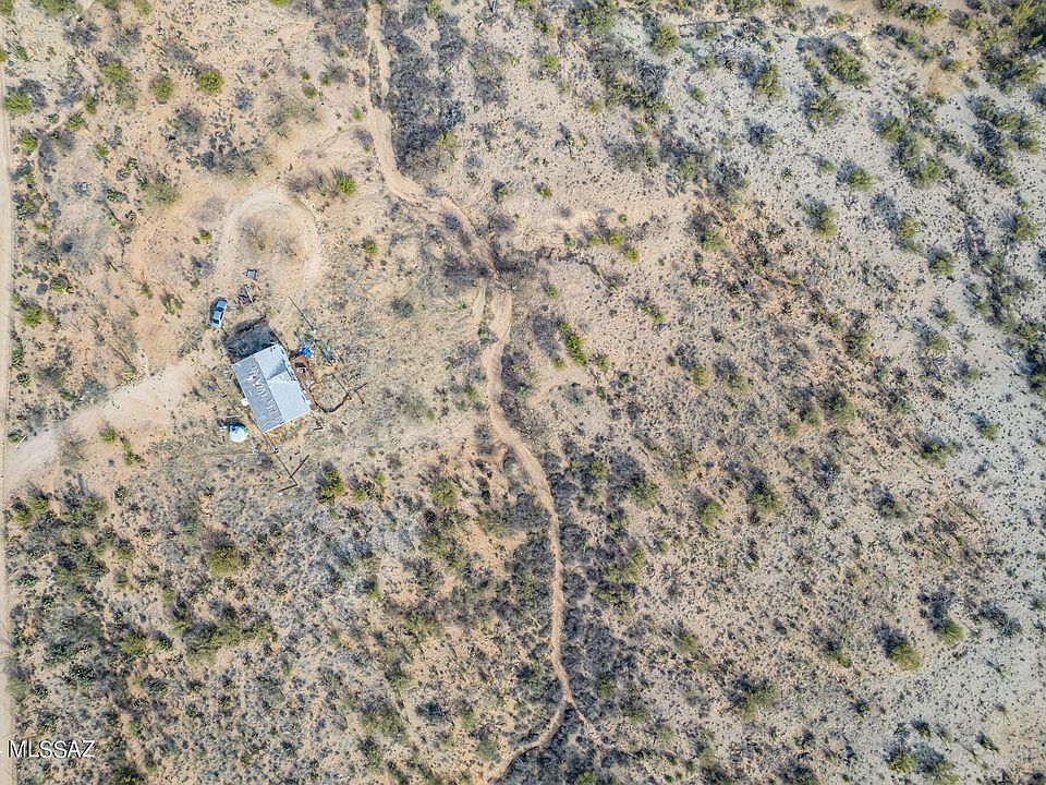 2nd image of 6425 W Bucking Horse Rd #2