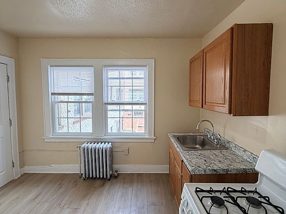 3rd image of 1499 Ella T Grasso Blvd #B6