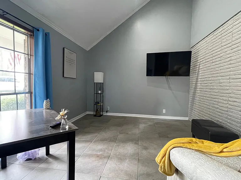 1513 Briarwood St — Photo 34