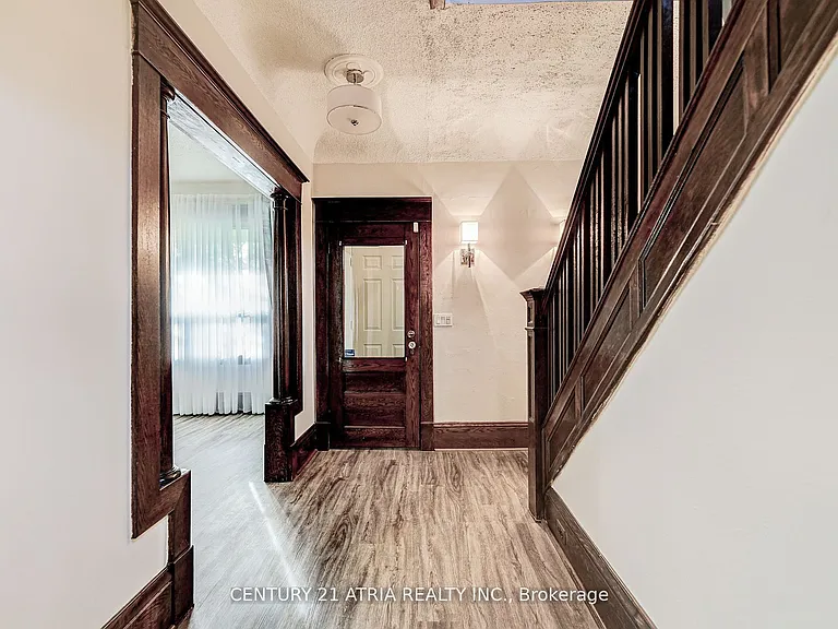 397 Parkside Dr — Photo 18
