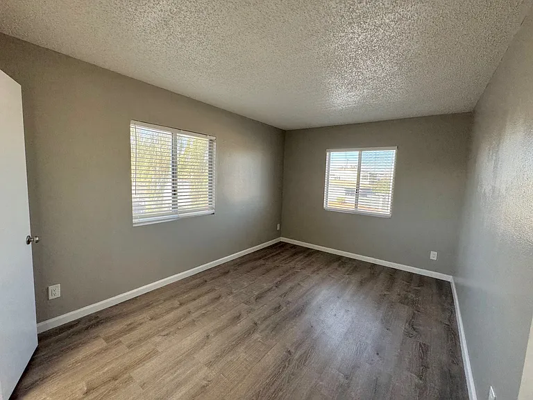 6420 Casada Way #16 — Photo 5