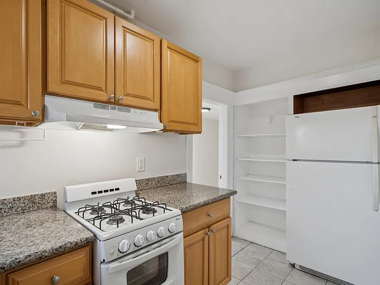 2923 Wheeler St #C — Photo 6