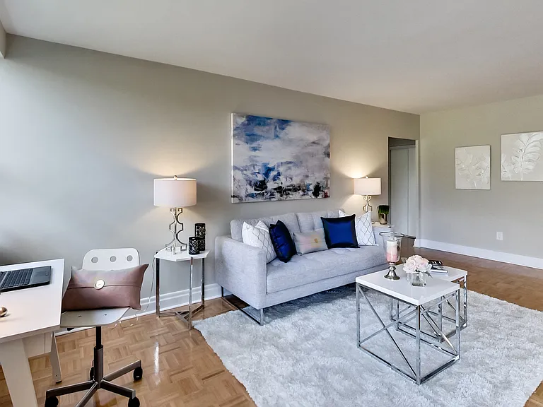 680 Roselawn Ave — Photo 17