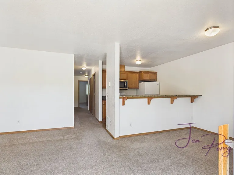 5747 Fallbrook Ln — Photo 5