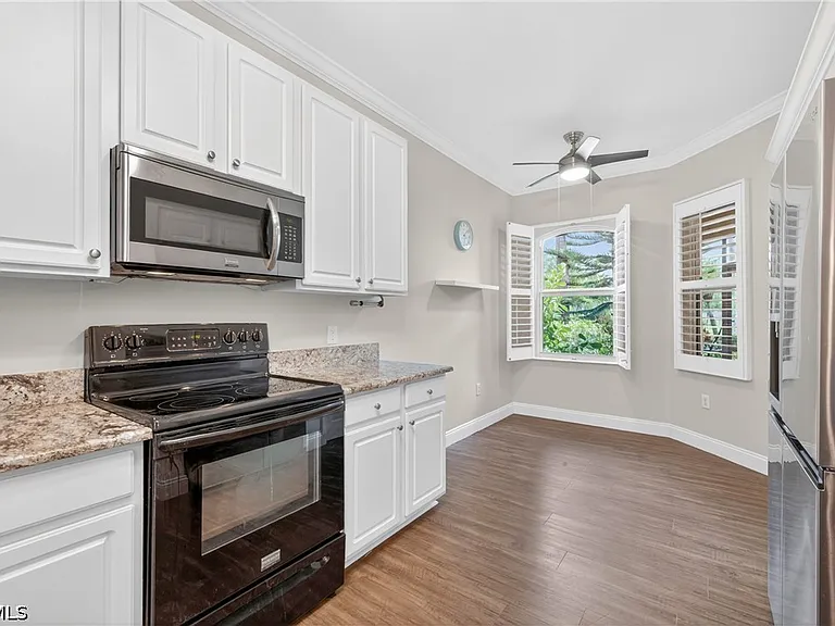 14214 Manchester Dr — Photo 8