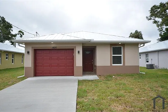 1820 French St