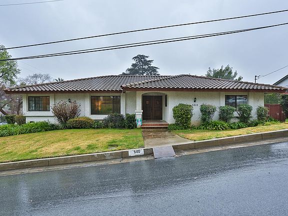 3rd image of 502 W Scenic Dr