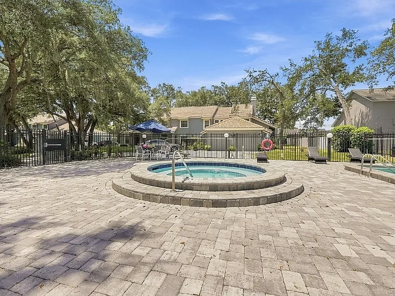 4628 Oak Arbor Cir — Photo 17