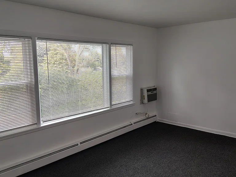 2738 Hessing St #2 — Photo 3
