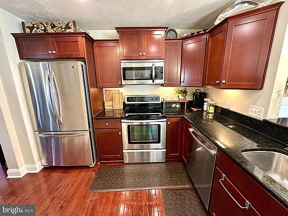 4th image of 174 Brynwood Dr