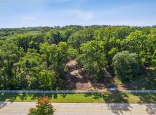 3813 Pioneer Ave SE, Cedar Rapids, IA 52403