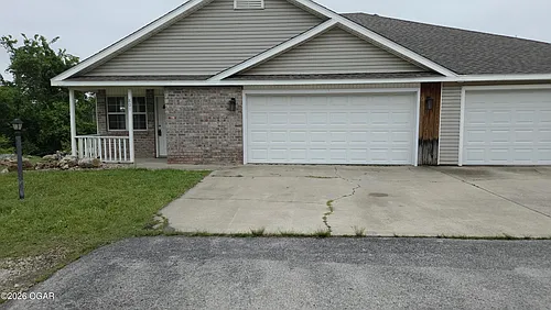 801 S Greenwood Dr Photo 1
