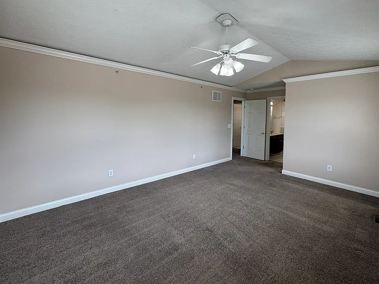 1473 Frontier Dr — Photo 14