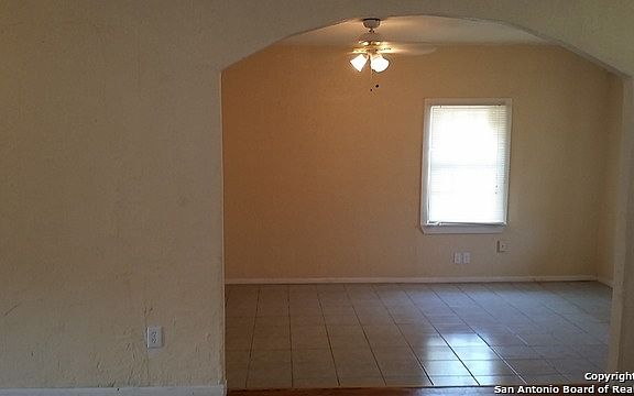 3rd image of 5114 Pettus St