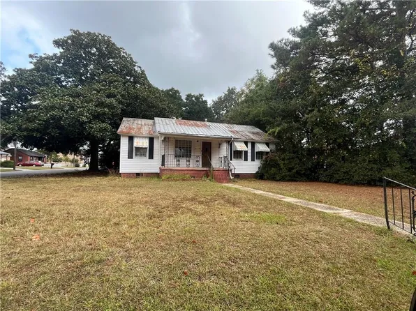 101 Grant St, Chickasaw, AL 36611