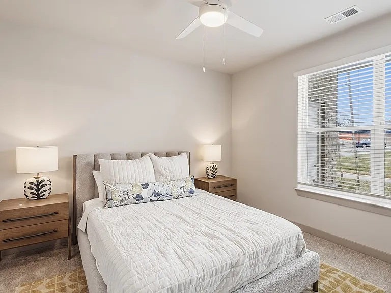 Viridian Apartments — Photo 4