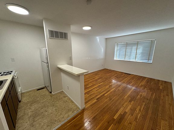 5th image of 7323 Hoover Ave #B9