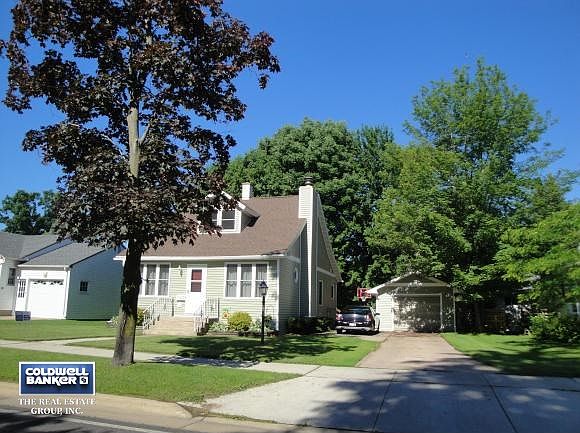 NEW ROOF,SIDING, and WINDOWS