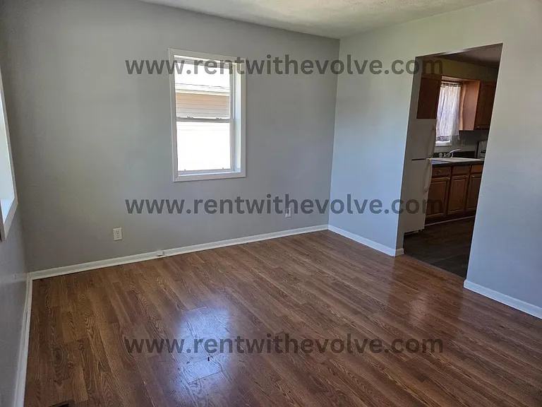 1708 W 11th St — Photo 14