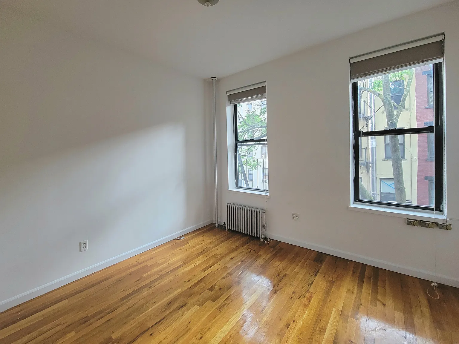 126 East 4th Street — Photo 3