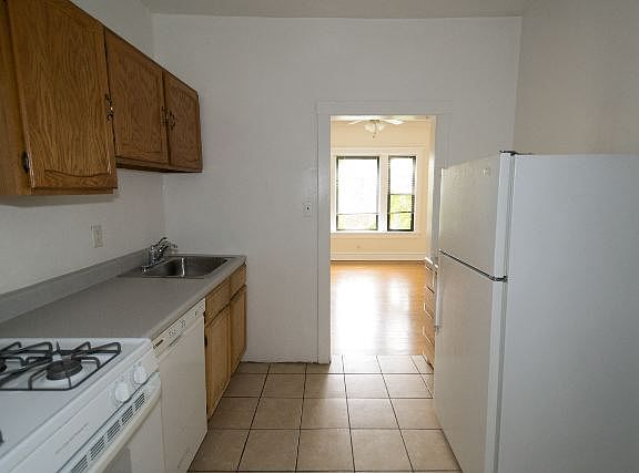 2nd image of 3518 N Broadway St #3