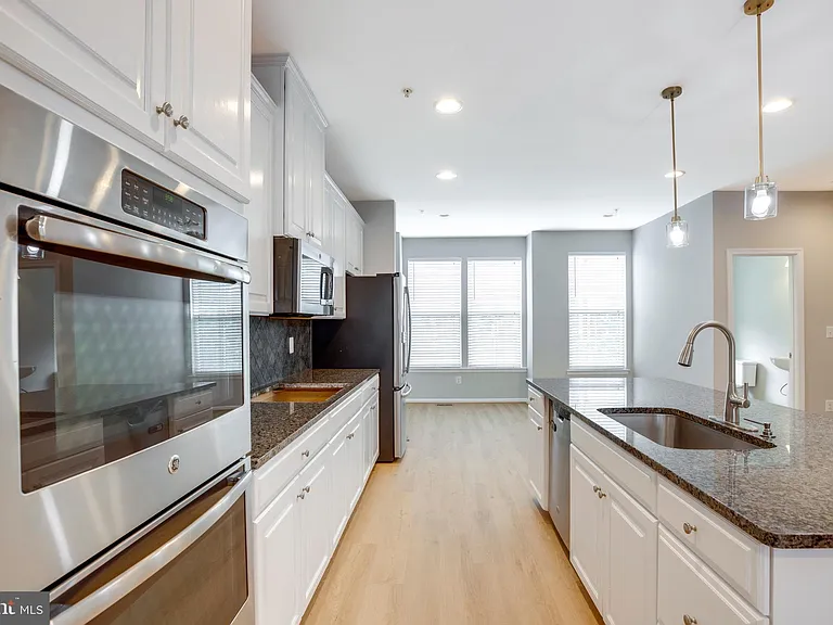 43306 John Michael Ter — Photo 13