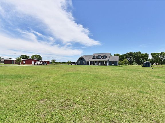 4th image of 406 County Road 100