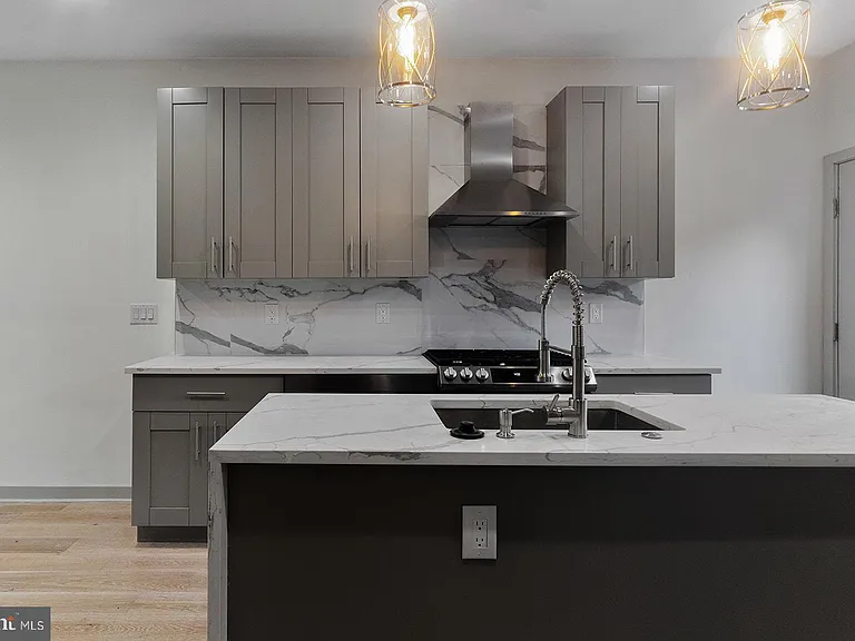 3118 Ridge Ave #2 — Photo 9