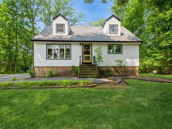 8 Colonial Drive, New City, NY 10956