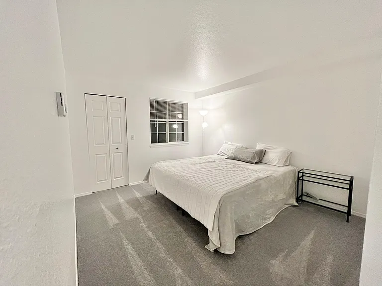 2720 118th Ave SE #10-201 — Photo 31