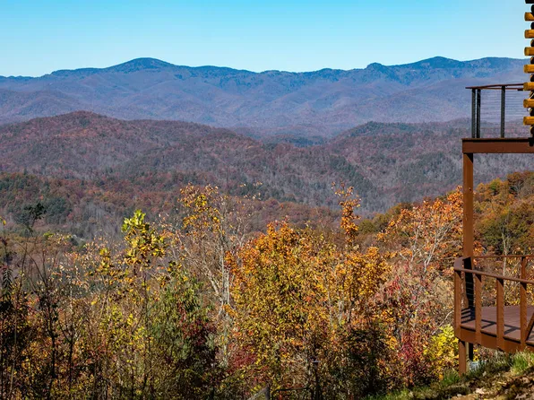 85 Ridge Road, Rosman, NC 28772