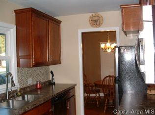 63 Circle Dr, Springfield, IL 62703