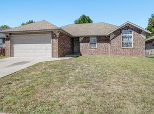 657 S Canton Ave, Springfield, MO 65802