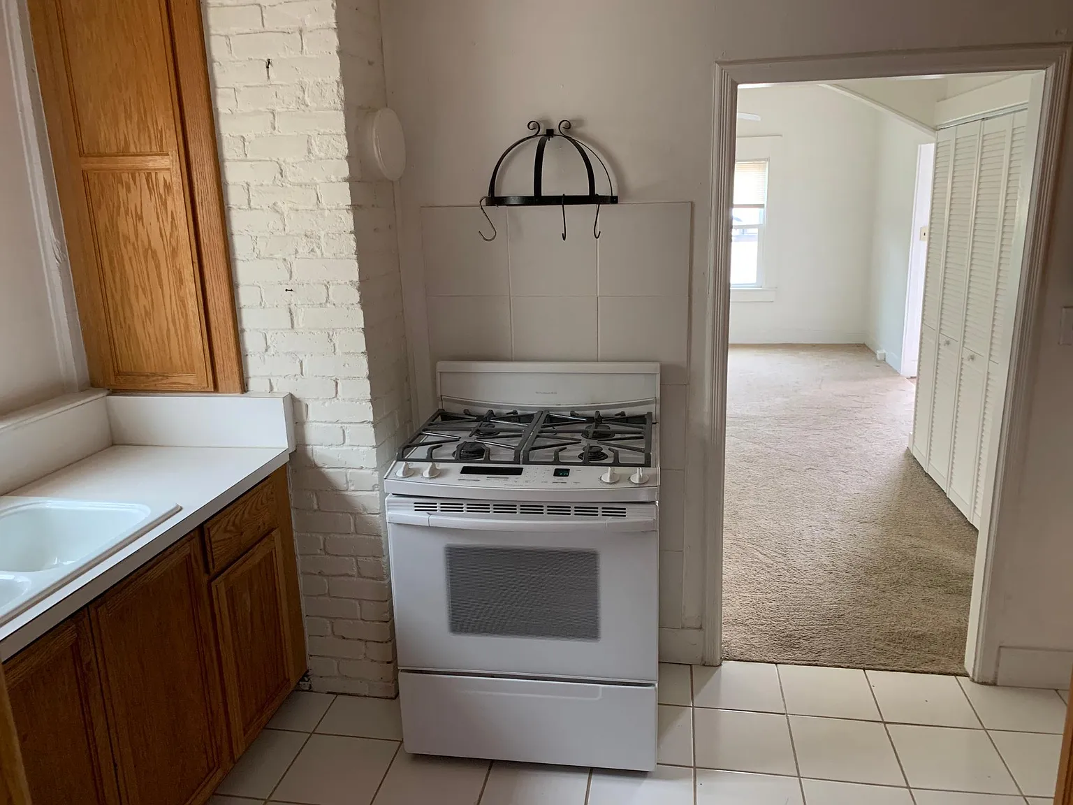2 bed, 725 sqft, $1,850 — Photo 3