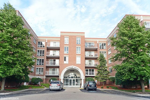 1st image of 4655 N Cumberland Ave APT 203