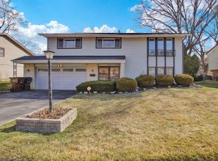 17313 Burr Oak Ln, Hazel Crest, IL 60429