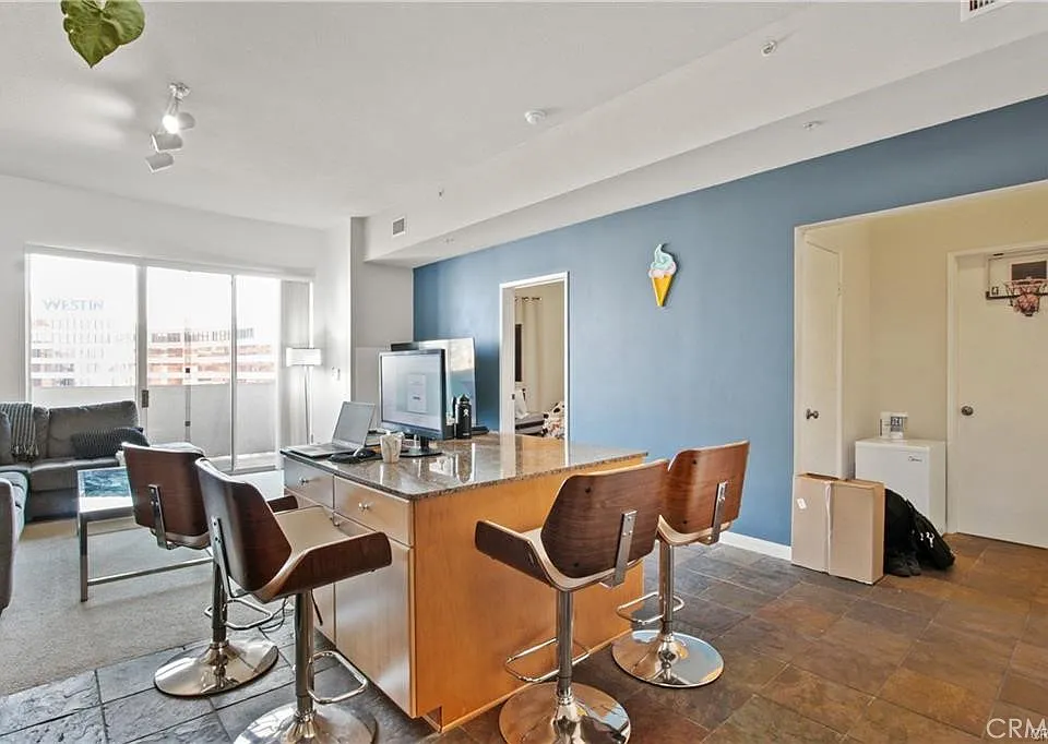 388 E Ocean Blvd #1412