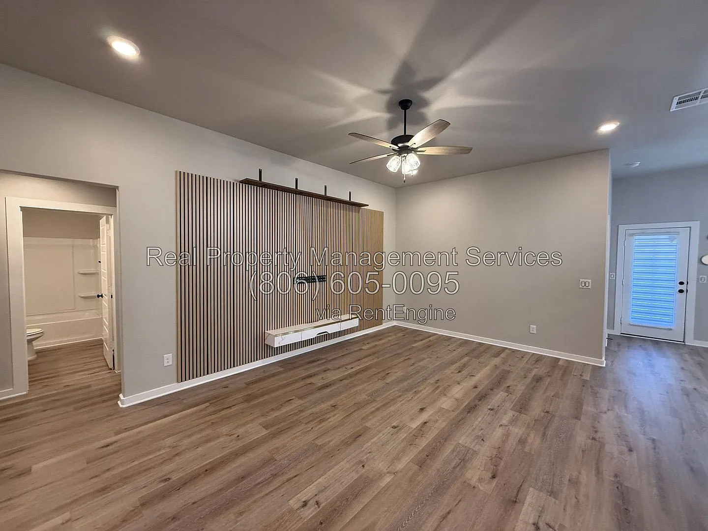 3 bed, 2.0 bath, 1605 sqft, $1,700 — Photo 2