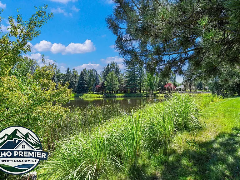 418 E Trailside Dr — Photo 34