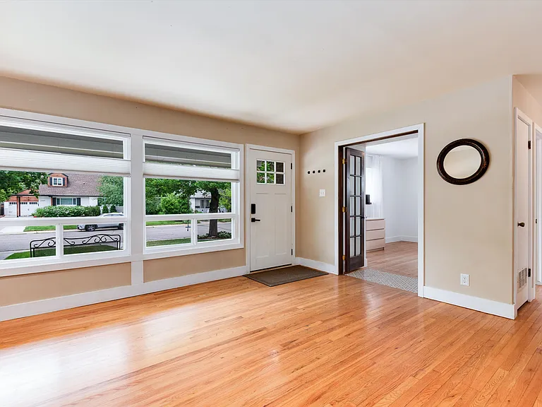 2980 S Gaylord St — Photo 2