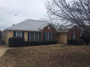 27 Fallowfield Dr, Fort Mitchell, AL 36856