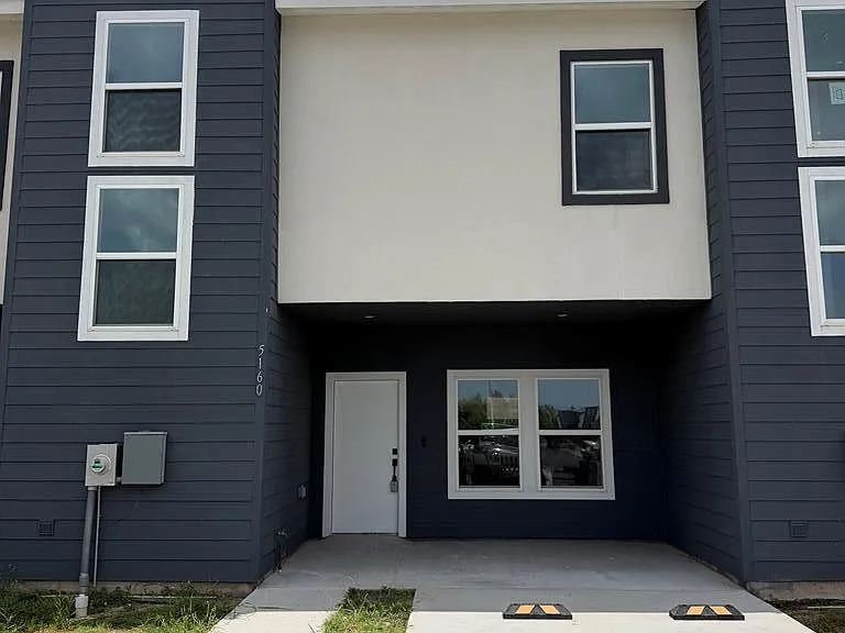 5160 Alexa Rd — Photo 4