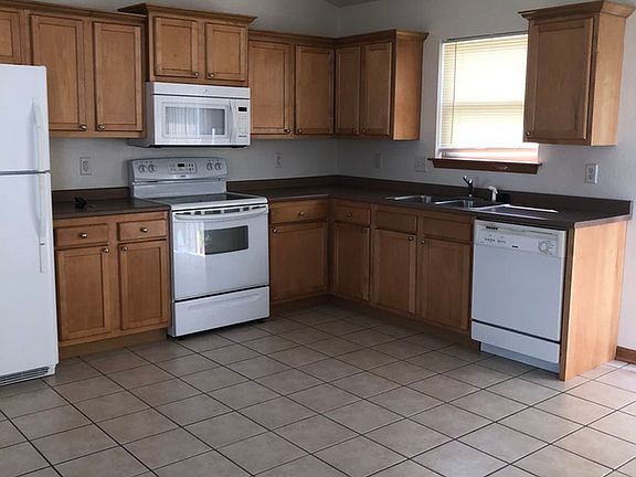 2nd image of 1547 N Redhawk Dr