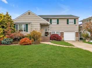 2845 Whaleneck Drive, Merrick, NY 11566