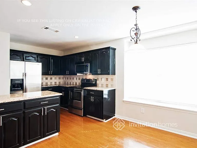 1312 W Branch Hollow Dr — Photo 5