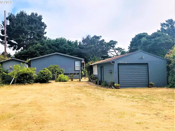 94552 Chandler Rd, Gold Beach, OR 97444