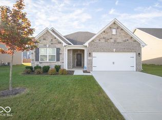 233 Carrick Glen Blvd, Pendleton, IN 46064